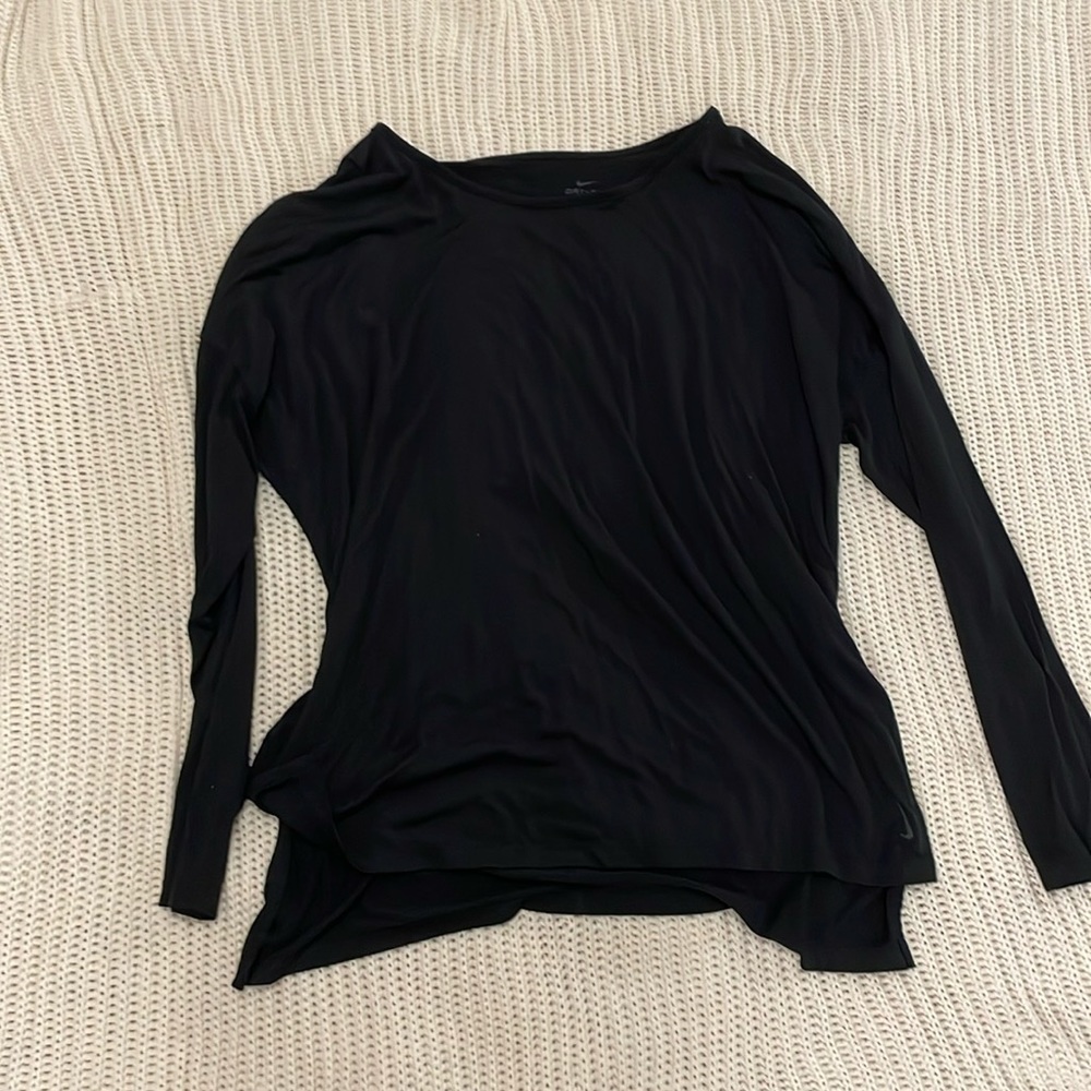 Nike dri fit long sleeve top. Size xxl. Black- great condition
